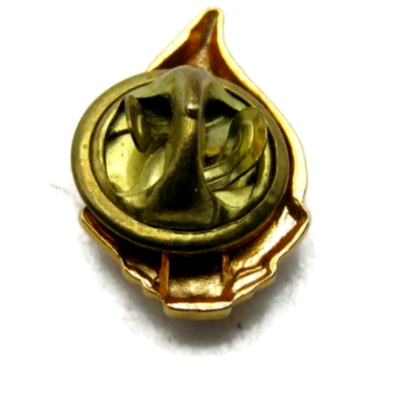 ⚡4 for $20⚡Red Cross 1 Gallon Blood Donor Pin Gold Tone Brooch - Picture 2 of 3